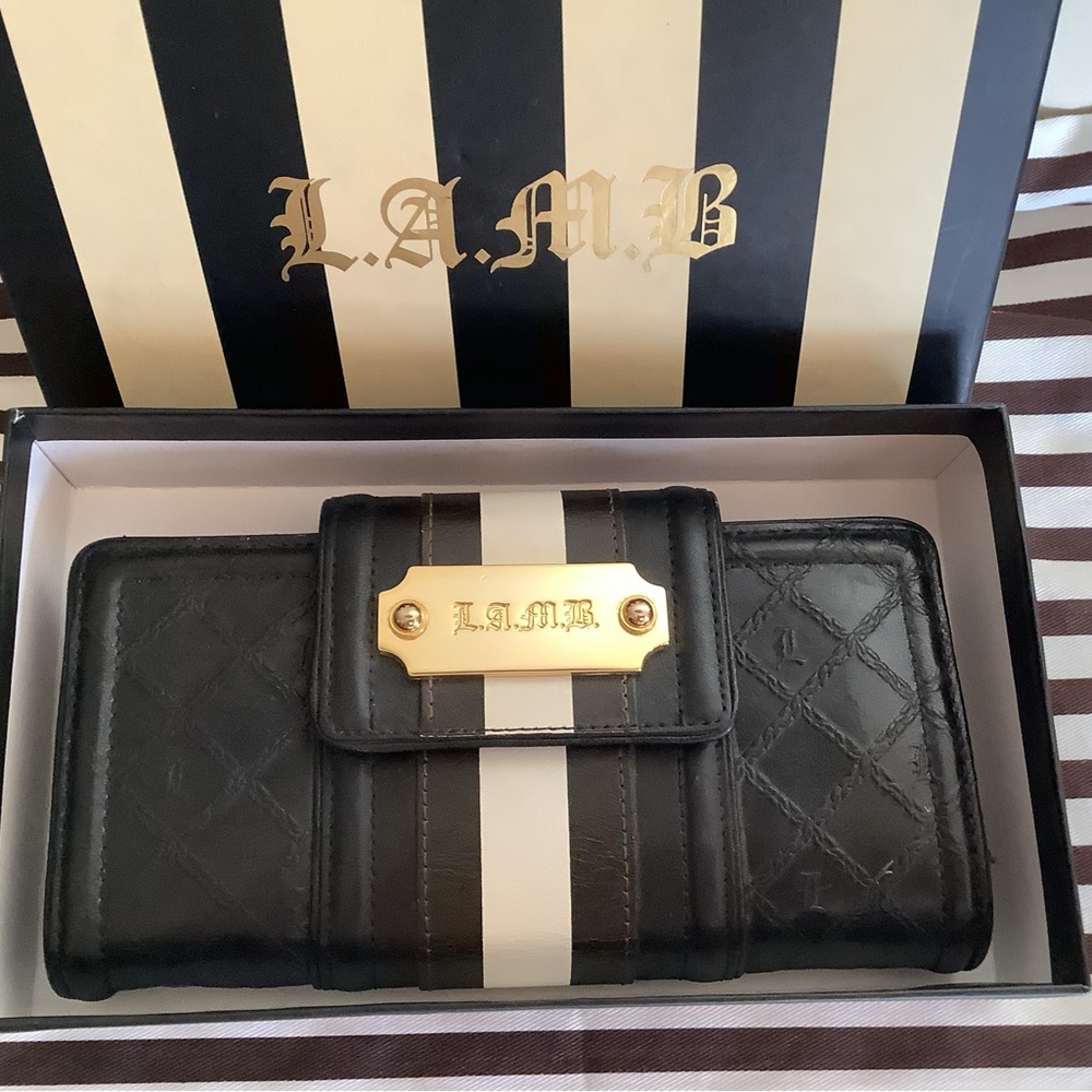 L.A.M.B. Wallet